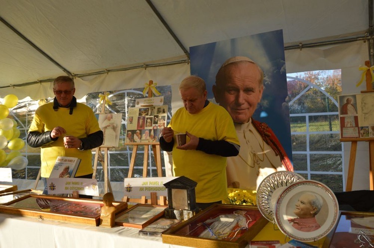 Obchody Dnia Papieskiego w Nowej Rudzie Słupiec