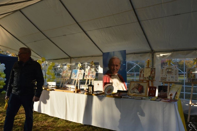 Obchody Dnia Papieskiego w Nowej Rudzie Słupiec