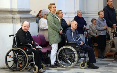 Patronko apostolatu cierpienia - módl się za nami