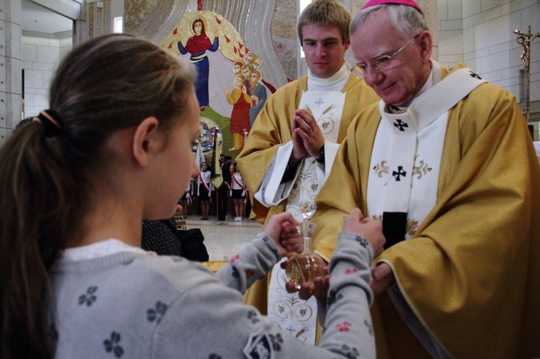 Szkoły im. św. Jana Pawła II na Białych Morzach