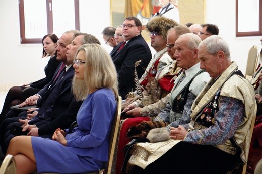 Wernisaż wystawy "Nasz Papież" i prezentacja papieskiego znaczka