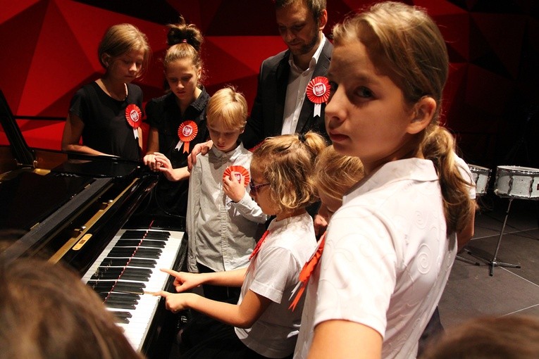 Niesłyszący dla Niepodległej