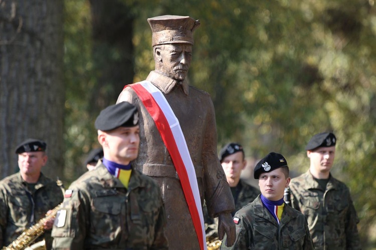 Odsłonięcie pominika gen. Józefa Dwobor Muśnickiego