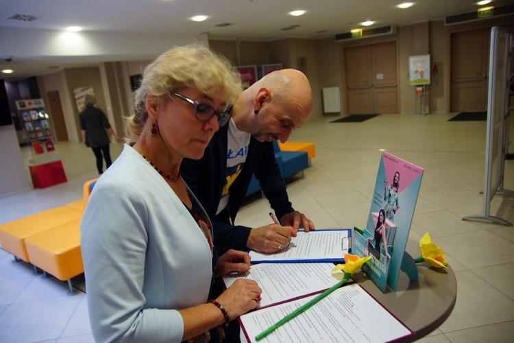 Otwarcie 10. "Pól nadziei" Hospicjum Domowego wrocławskiej Caritas 