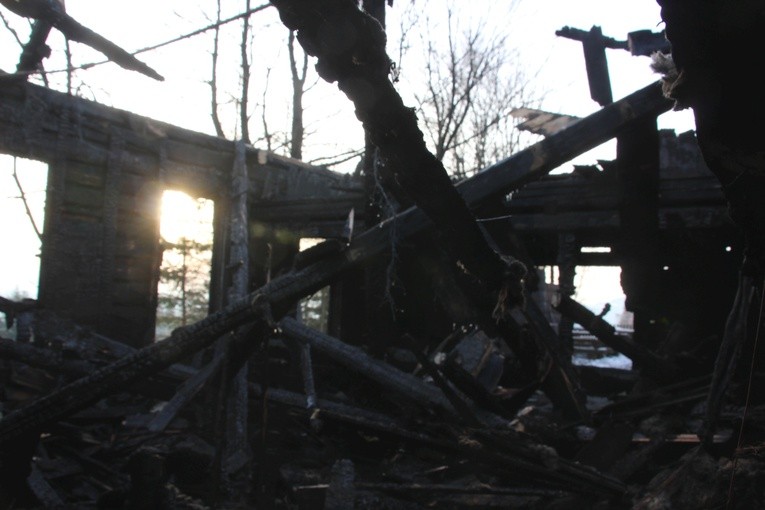 Poświęcenie odbudowanego po pożarze kościoła na Stecówce