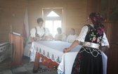 Poświęcenie odbudowanego po pożarze kościoła na Stecówce