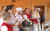 Poświęcenie odbudowanego po pożarze kościoła na Stecówce