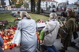 Przy grobie bł. ks. Jerzego nabieramy wiary i odwagi