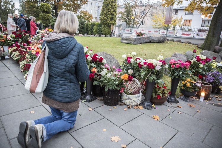 Nie daj się zwyciężyć złu. Uroczystości w rocznicę męczeństwa ks. Jerzego Popiełuszki