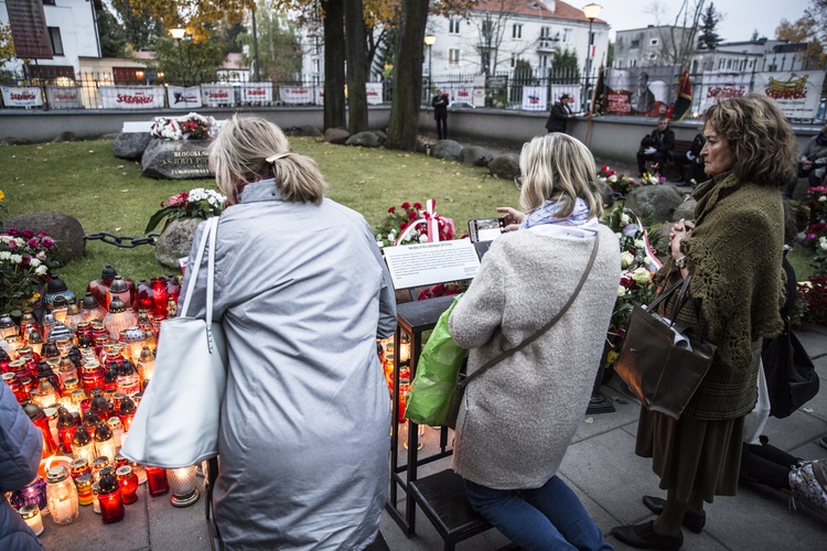 Nie daj się zwyciężyć złu. Uroczystości w rocznicę męczeństwa ks. Jerzego Popiełuszki