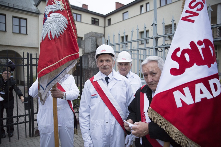 Nie daj się zwyciężyć złu. Uroczystości w rocznicę męczeństwa ks. Jerzego Popiełuszki