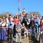 Pomnik św. Jana Pawła II na Ochodzitej w Koniakowie