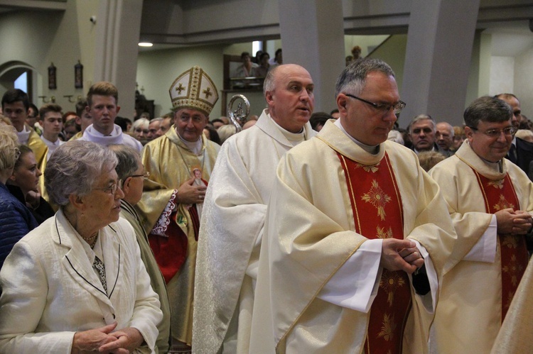 Poświęcenie kościoła św. Jana Pawła II w Nowym Sączu