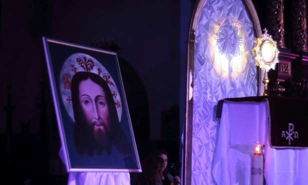 Obok Najświętszego Sakramentu postawiono ikonę Pana Jezusa Przemienionego