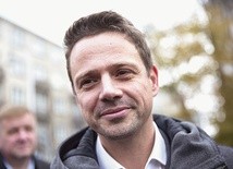 W powyborczy poranek Rafał Trzaskowski zdradził, czym zajmie się w pierwszych dniach prezydentury: żłobkami, dopłatami  do zajęć dodatkowych dla uczniów i pakietem senioralnym.