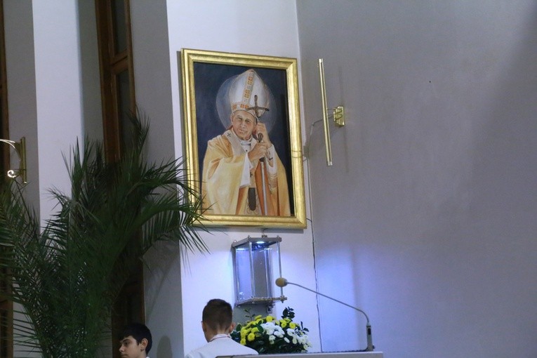 Relikwie św. Jana Pawła II w Ładnej