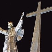 To tu kończą swoje marsze uczestnicy religijnych uroczystości.