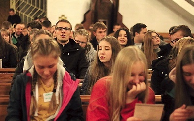 Modlitewne spotkanie odbyło się w sobotę 20 października, wzięło w nim udział ponad 100 osób. 