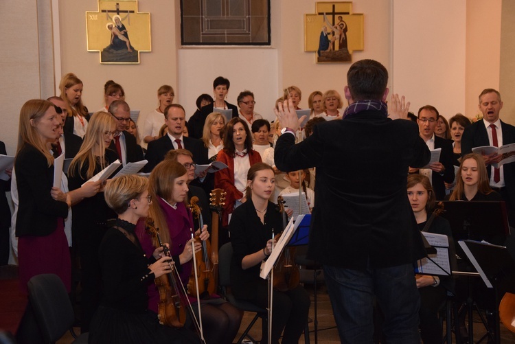 Koncert finałowy warsztatów muzyki liturgicznej w Skierniewicach