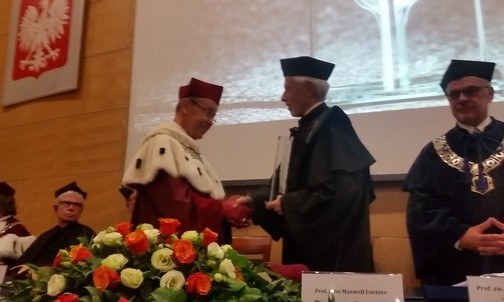 John Maxwell Coetzee doktorem honoris causa UŚ