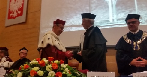 John Maxwell Coetzee doktorem honoris causa UŚ