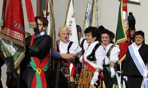 Bąków - poświęcenie kościoła