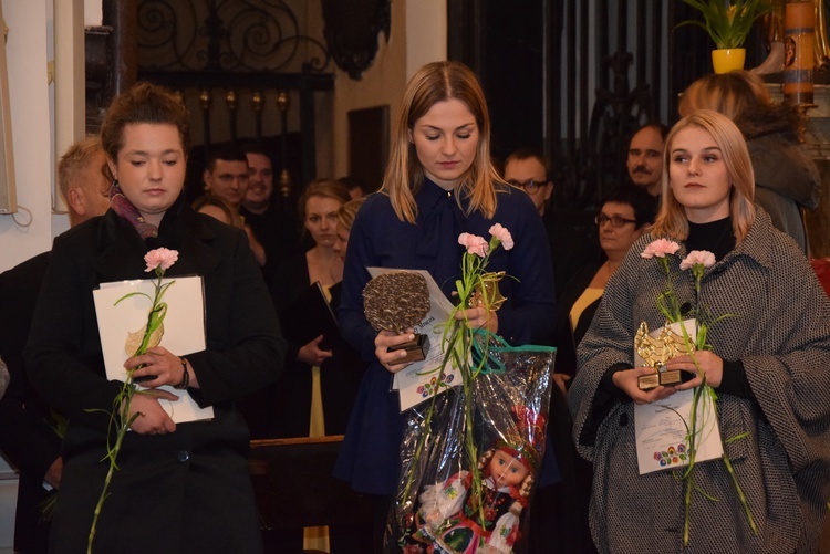 Koncert Finałowy II Ogólnopolskiego Festiwalu Muzyki Chóralnej im. M. Zieleńskiego w Łowiczu