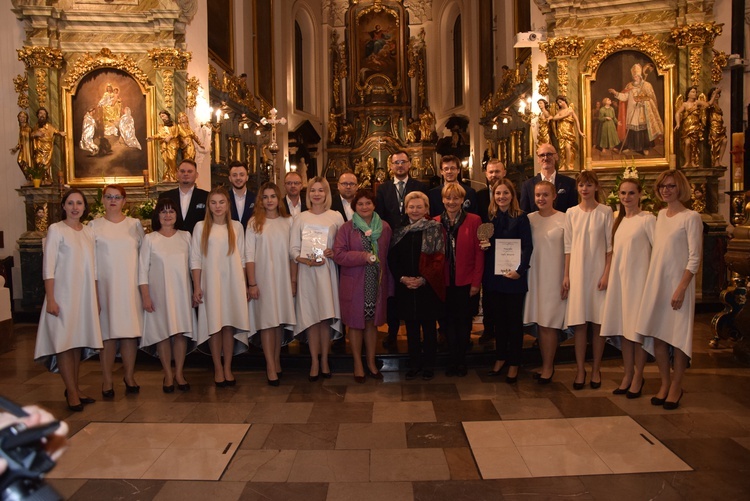 Koncert Finałowy II Ogólnopolskiego Festiwalu Muzyki Chóralnej im. M. Zieleńskiego w Łowiczu