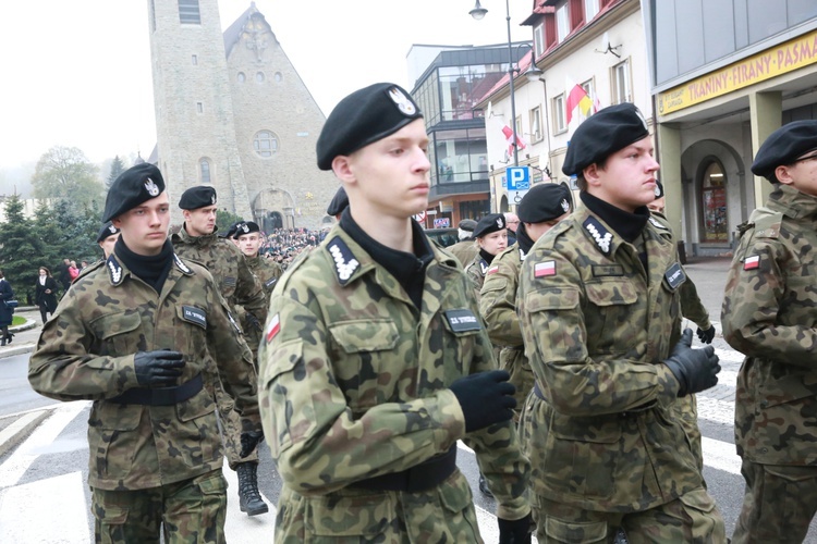 Pomnik Piłsudskiego w Limanowej