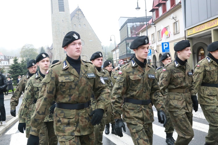 Pomnik Piłsudskiego w Limanowej