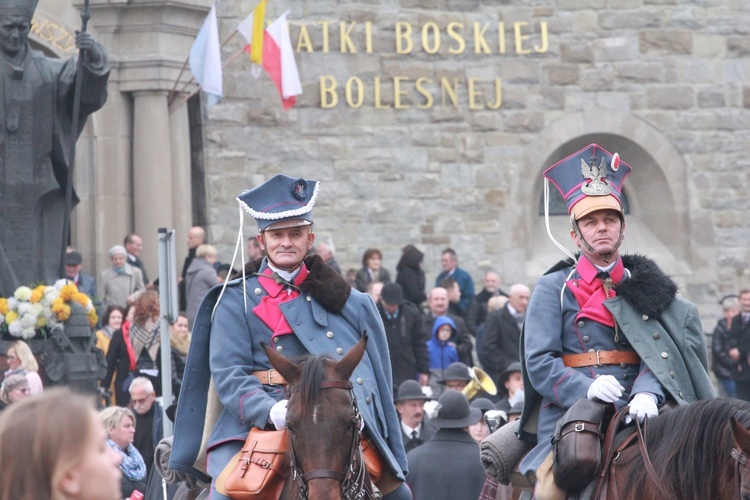 Pomnik Piłsudskiego w Limanowej