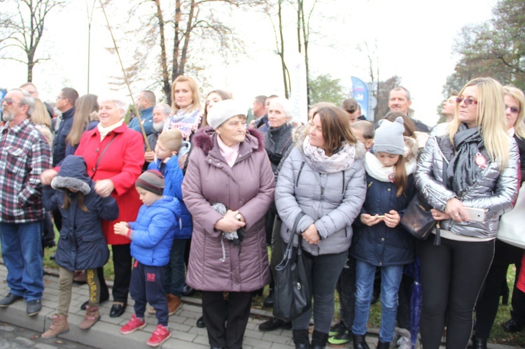 Odsłonięcie pomnika J. Piłsudskiego w Nowym Sączu