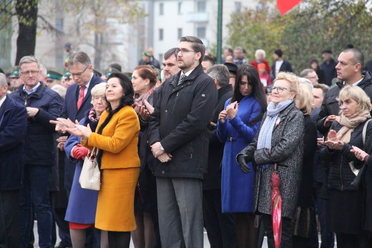 Odsłonięcie pomnika J. Piłsudskiego w Nowym Sączu