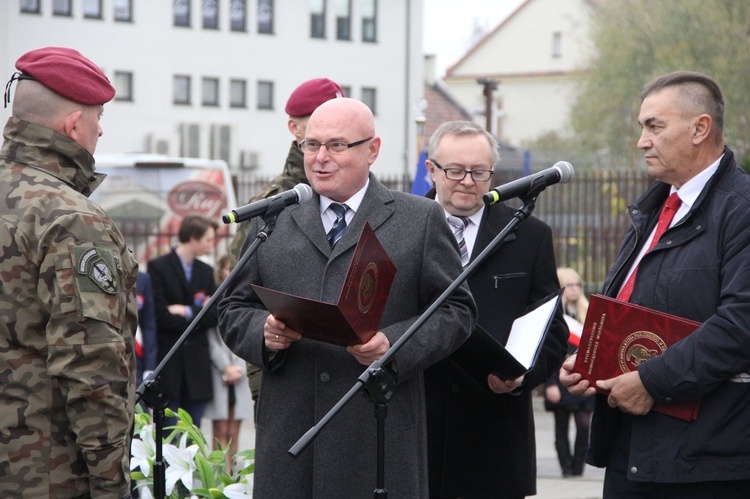 Odsłonięcie pomnika J. Piłsudskiego w Nowym Sączu