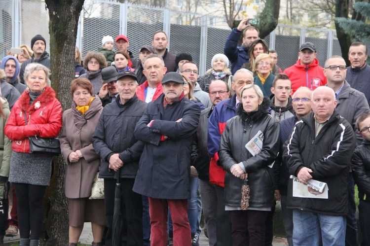 Odsłonięcie pomnika J. Piłsudskiego w Nowym Sączu