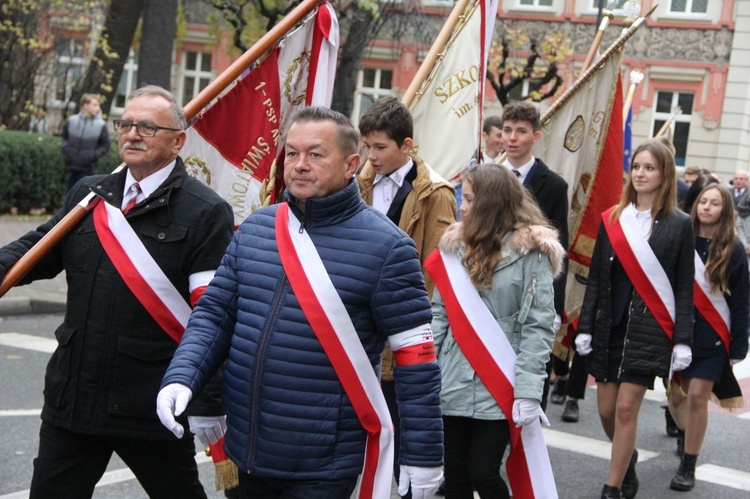 Odsłonięcie pomnika J. Piłsudskiego w Nowym Sączu