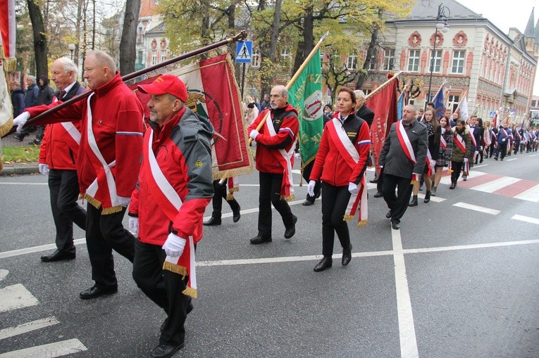 Odsłonięcie pomnika J. Piłsudskiego w Nowym Sączu