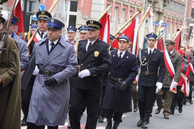 Odsłonięcie pomnika J. Piłsudskiego w Nowym Sączu