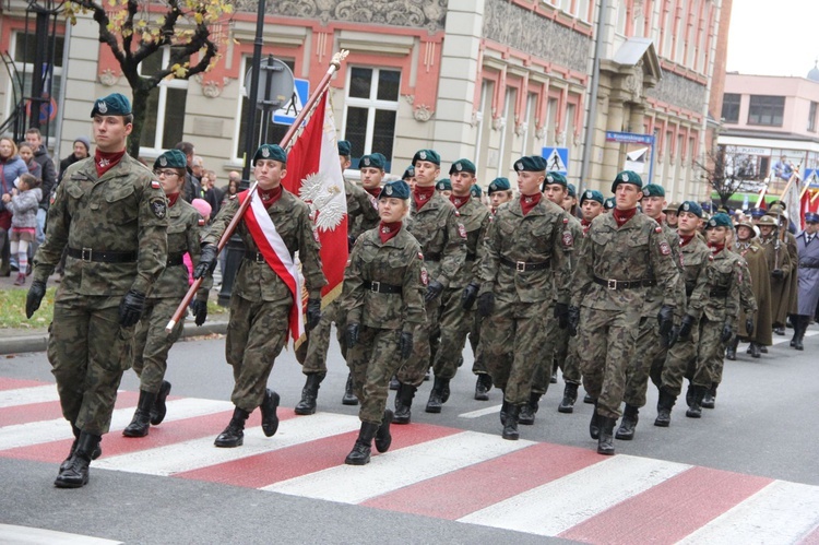 Odsłonięcie pomnika J. Piłsudskiego w Nowym Sączu