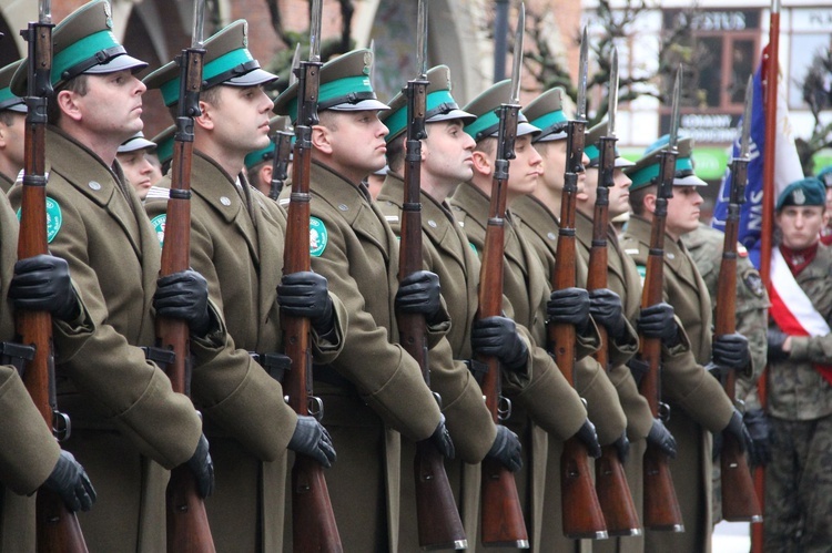 Odsłonięcie pomnika J. Piłsudskiego w Nowym Sączu