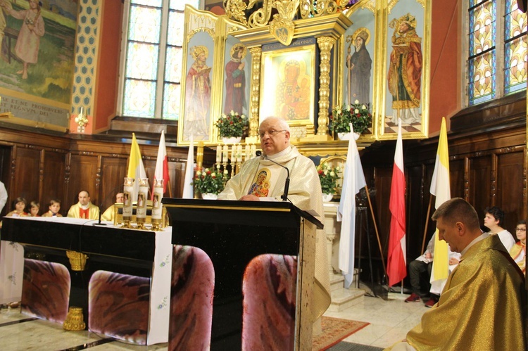 Odsłonięcie pomnika J. Piłsudskiego w Nowym Sączu