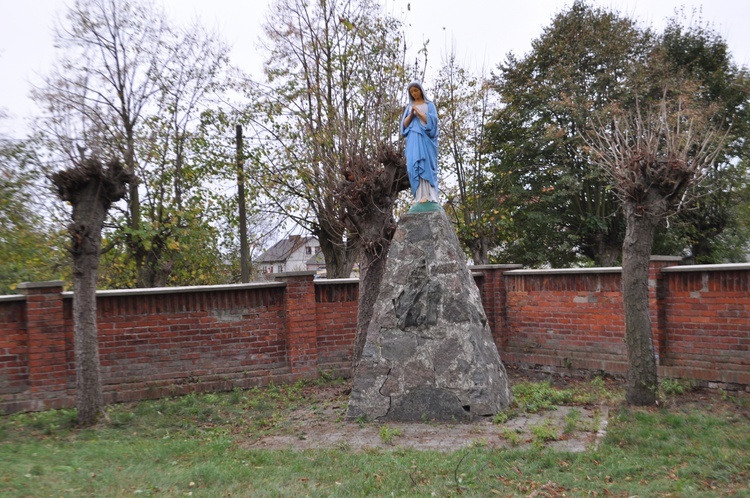 Poświęcenie polichromii w Mokowie