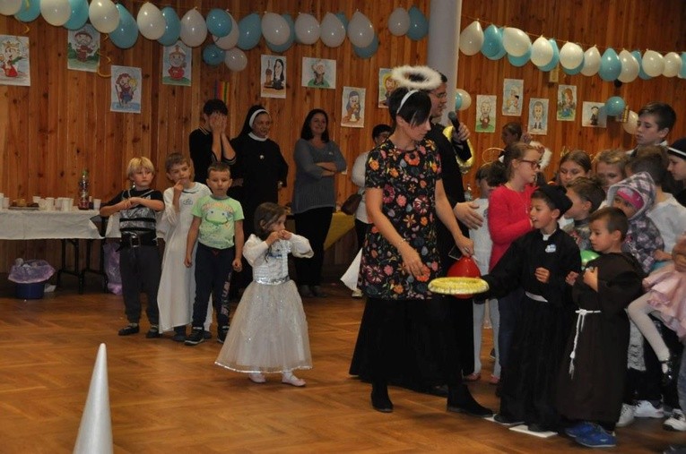 Bal Wszystkich Świętych w Bielawie