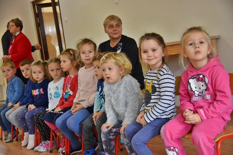 Pieśni patriotyczne na „Wysypisku” w Lutomii Dolnej