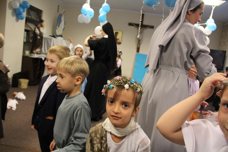 Bal wszystkich świętych u józefitek