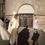 Nowe drzwi do kościoła akademickiego