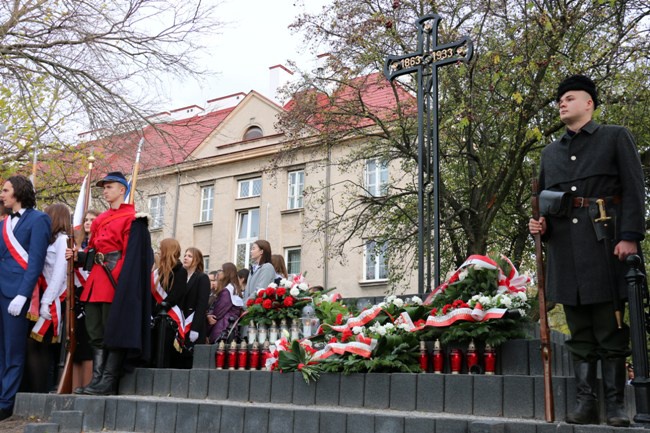 Krzyż straceń odnowiony