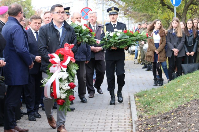 Krzyż straceń odnowiony