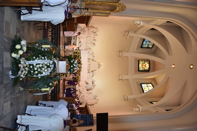 Pogrzeb ks. Wojciecha Łosia w Nowym Targu cz. 1