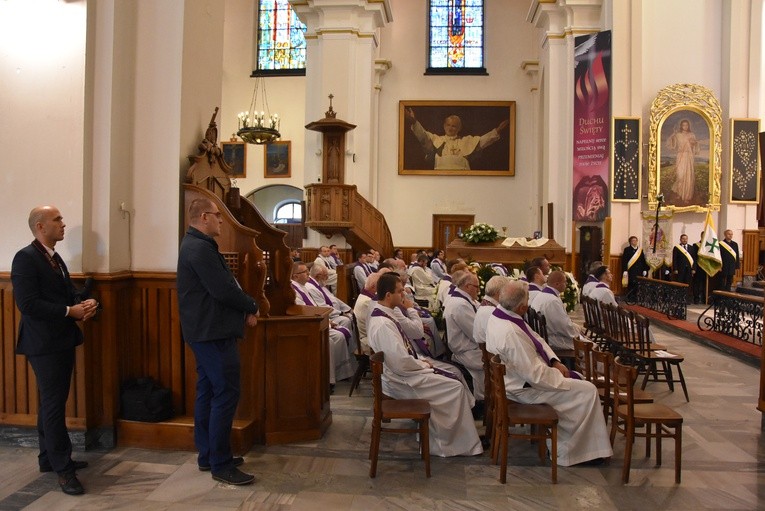 Pogrzeb ks. Wojciecha Łosia w Nowym Targu cz. 1